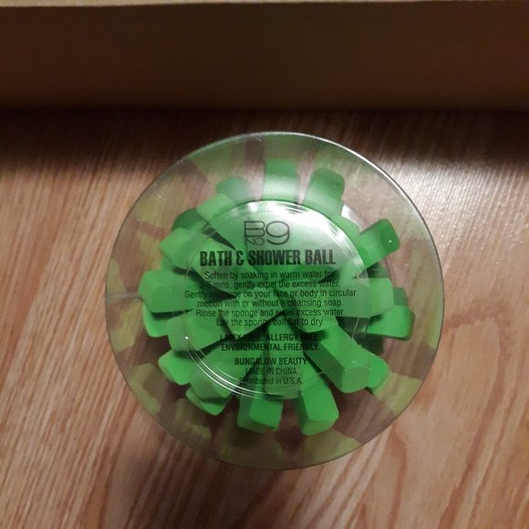 Green B NO 9 Bath & Shower Balls Box of 12 Resellers A105 - Picture 2 of 3